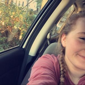 Meet your Posher, Addy